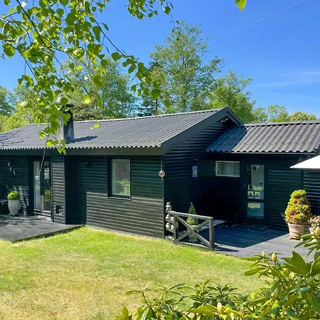 With Pool Between And Forest Vig